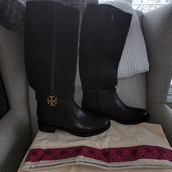 Tory Burch Miller 25mm Boot - Picture 9 of 10